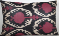 Red-Ikat Pillow ( 40 x 40 cm )