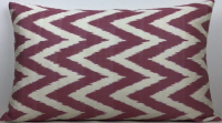 Red-Ikat Pillow ( 40 x 60 cm )