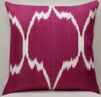 Red-Ikat Pillow ( 40 x 40 cm )