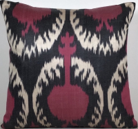 Red-Ikat Pillow ( 40 x 60 cm )