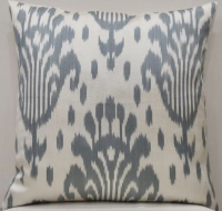 Gri-Ikat Pillow ( 40 x 40 cm )