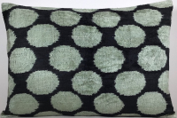 Green-Ikat Pillow ( 50 x 50 cm )