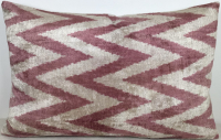 Pembe-Ikat Pillow ( 50 x 50 cm ) 