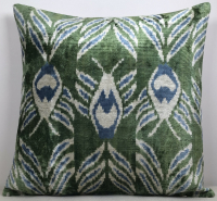 Green-Velvet Pillow ( 40 x 40 cm )