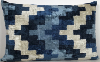 Blue-Velvet Pillow ( 40 x 60 cm )