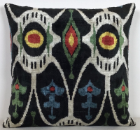 Black-Velvet Pillow ( 50 x 50 cm )