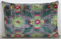 Green-Velvet Pillow ( 40 x 40 cm )