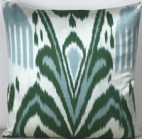 white-Velvet Pillow ( 40 x 40 cm )