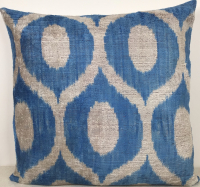 white-Ikat Pillow ( 40 x 40 cm )