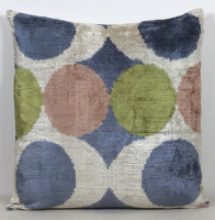 Green-Ikat Pillow ( 40 x 40 cm )