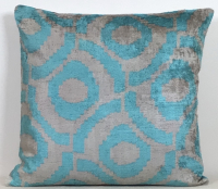 Green-Ikat Pillow ( 40 x 40 cm )