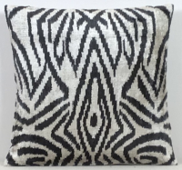 Renkli-Ikat Pillow ( 40 x 40 cm )