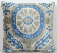 Renkli-Ikat Pillow ( 40 x 40 cm )