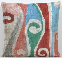 Green-Ikat Pillow ( 40 x 40 cm )