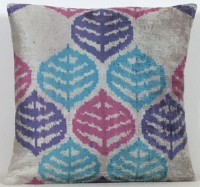 Renkli-Ikat Pillow ( 40 x 40 cm )