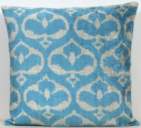 Green-Ikat Pillow ( 40 x 40 cm )