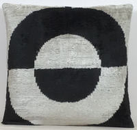 Renkli-Ikat Pillow ( 40 x 40 cm )