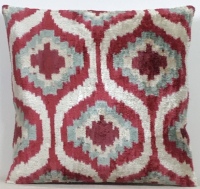 Renkli- Velvet Pillow ( 40 x 40 cm )