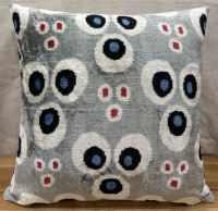 Green-Ikat Pillow ( 40 x 40 cm )