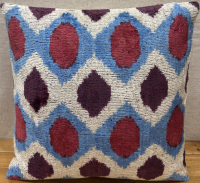Silk Velvet Pillow ( 40 x 40 cm )