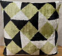 Silk Velvet Pillow ( 50 x 50 cm )