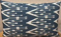 Silk ikat Pillow ( 40 x 60 cm )
