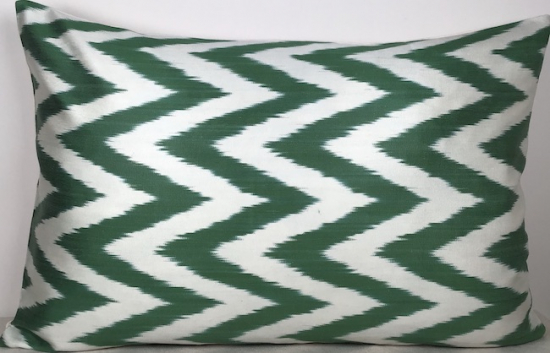 Ikat Pillow ( 40 x 60 cm )