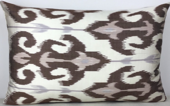 Ikat Pillow ( 40 x 60 cm 