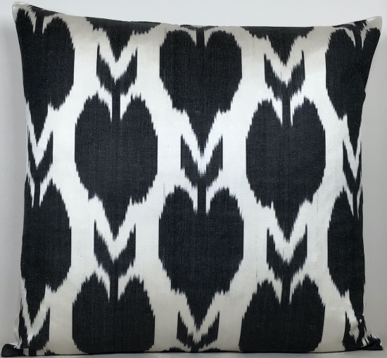 Ikat Pillow ( 50 x 50 cm ) 