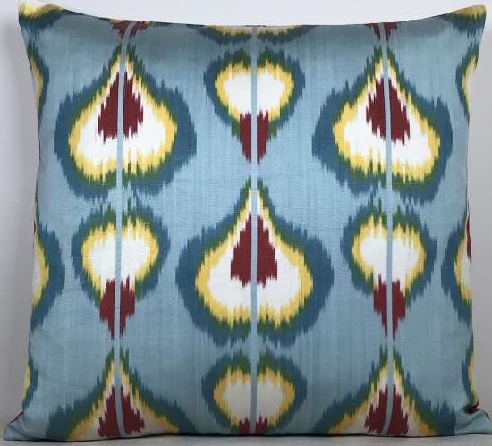 Ikat Pillow ( 50 x 50 cm ) 