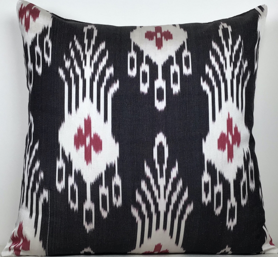 Ikat Pillow ( 50 x 50 cm ) 