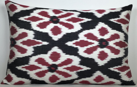 Ikat Pillow ( 40 x 60 cm )