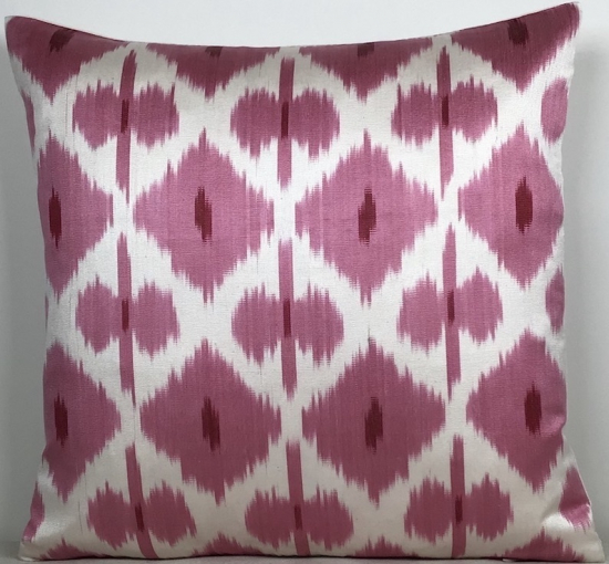 Ikat Pillow ( 40 x 40 cm )