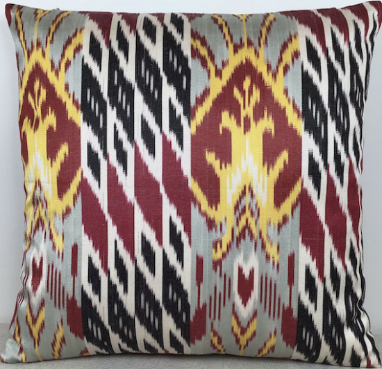 Ikat Pillow ( 40 x 40 cm )