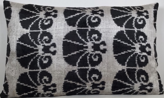 Velvet Pillow ( 40 x 60 cm )