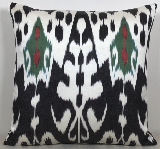 Ikat Pillow ( 40 x 40 cm )