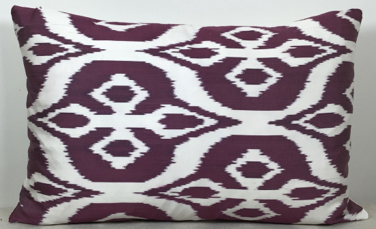 Ikat Pillow ( 40 x 60 cm )