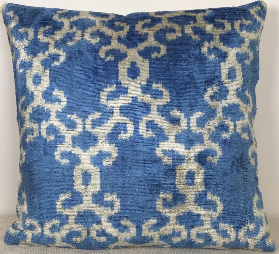  Velvet Pillow ( 40 x 40 cm )