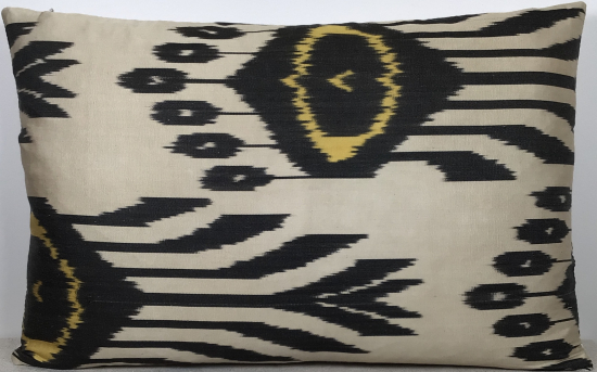  Ikat Pillow ( 40 x 60 cm )