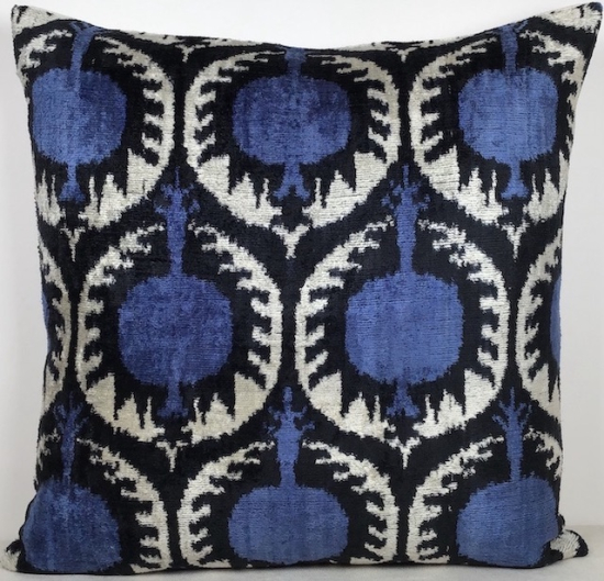 Velvet Pillow ( 60 x 60 cm )