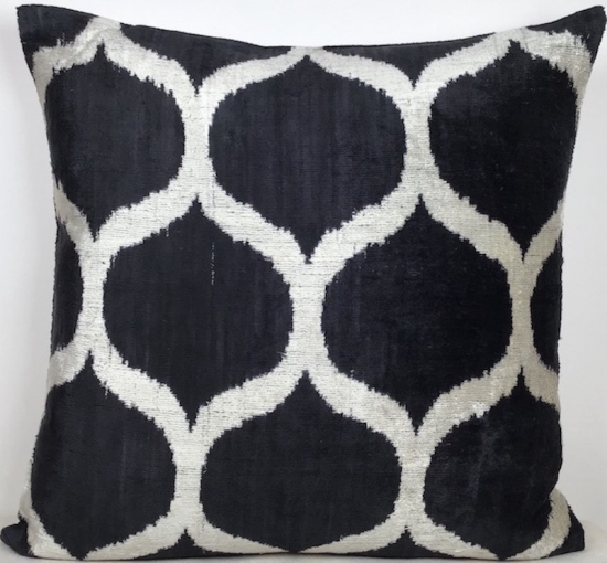 Velvet Pillow ( 60 x 60 cm )