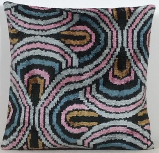 Velvet Pillow ( 40 x 40 cm )