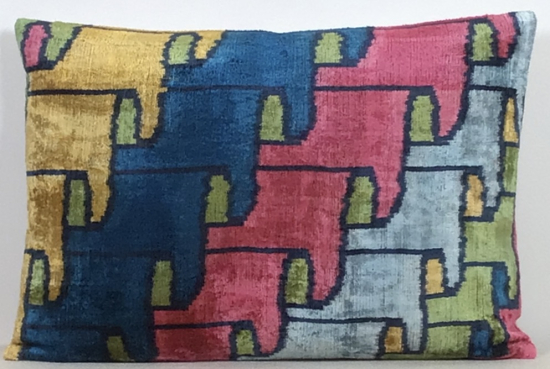 Velvet Pillow ( 40 x 60 cm )