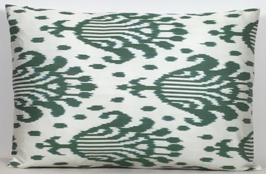 Ikat Pillow ( 40 x 60 cm )