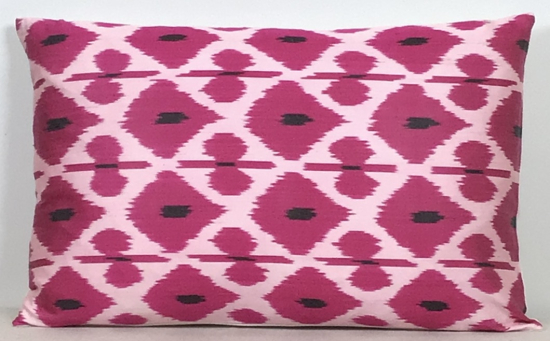 Ikat Pillow ( 40 x 60 cm )