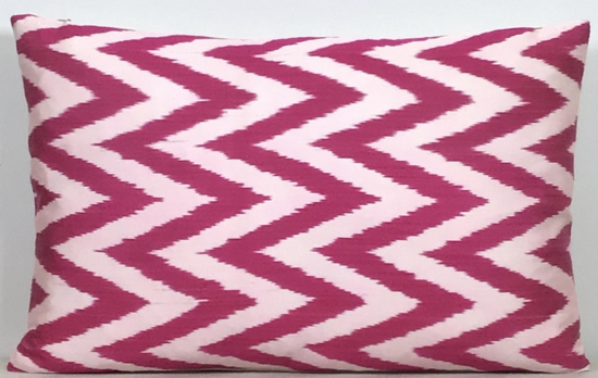 Ikat Pillow ( 40 x 60 cm )