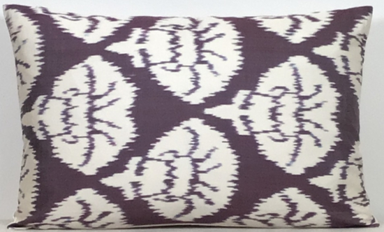 Ikat Pillow ( 40 x 60 cm )