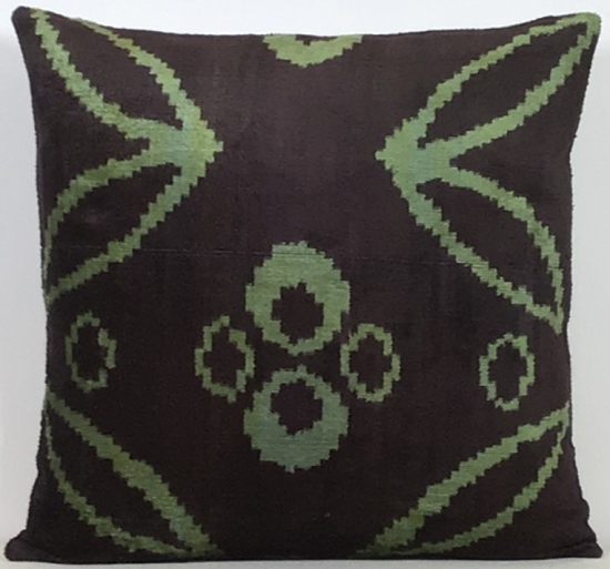 Velvet Pillow ( 50 x 50 cm )