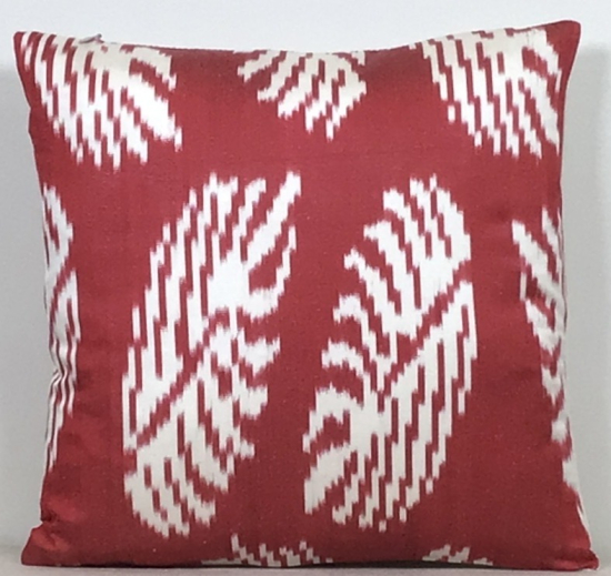 Ikat Pillow ( 40 x 40 cm )