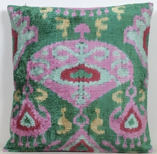 Velvet Pillow ( 40 x 40 cm )